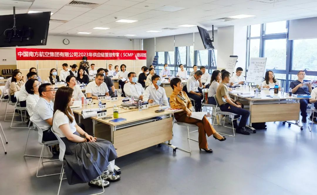 学员